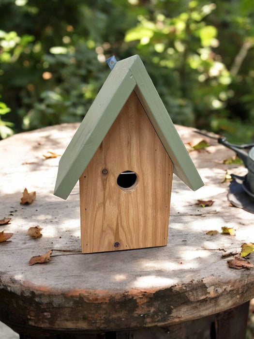 Polaris Steeple Shaped Bird Nesting Box