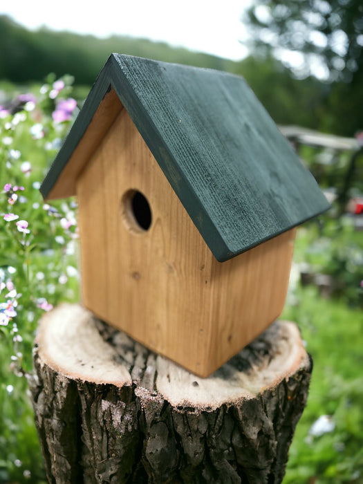 WBC Lily Nest Box