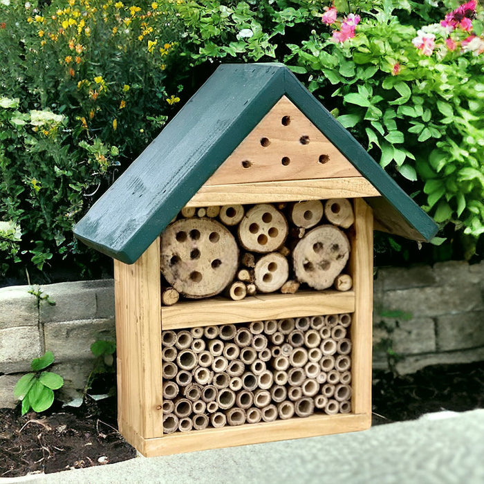 WBC Buzzing Large Solitary Bee Hotel