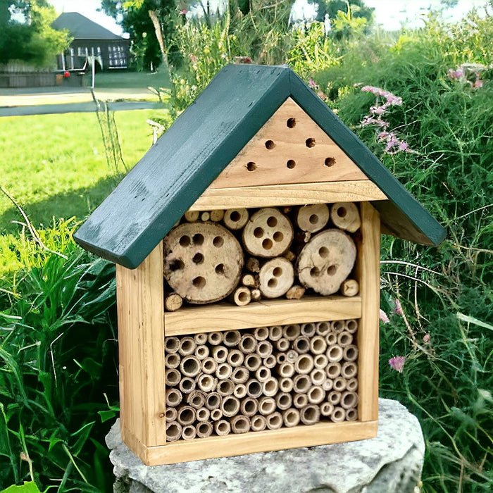 RHS Buzzing Large Solitary Bee Hotel